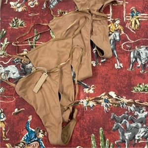 NWT SKIMS thong underwear size 4x (3 pairs)